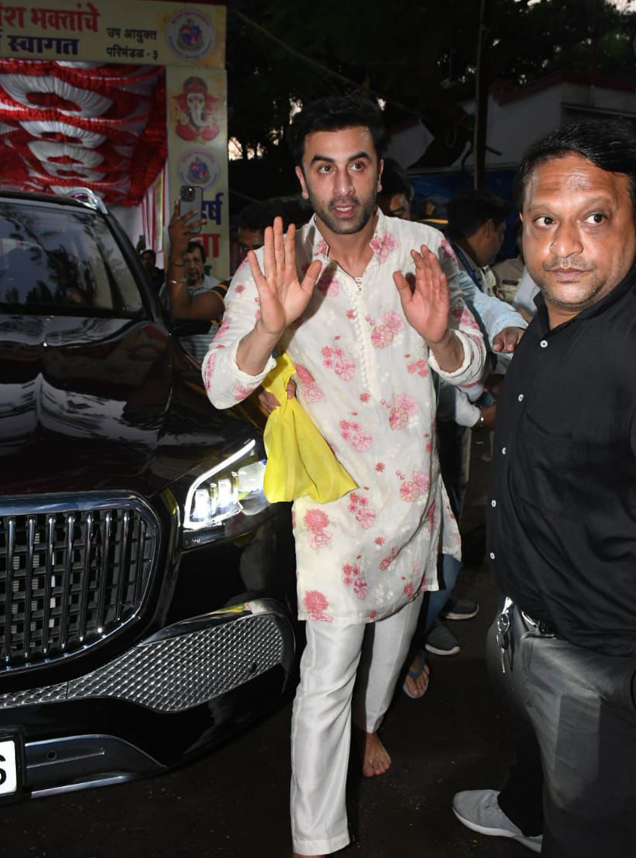 CHANDERI IVORY KURTA SET WITH FLORAL EMBROIDERY IN HUES OF LOVE My Store