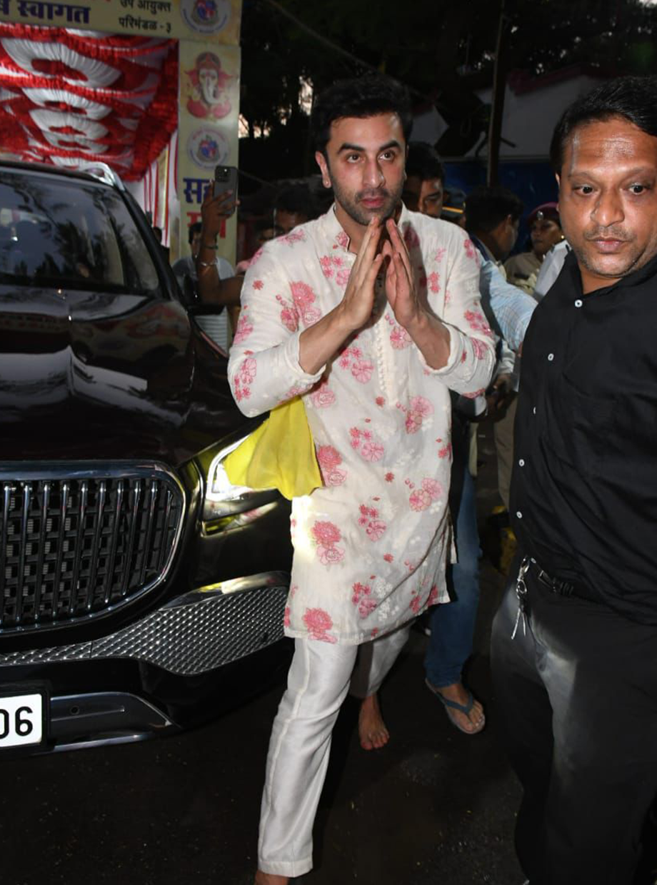 CHANDERI IVORY KURTA SET WITH FLORAL EMBROIDERY IN HUES OF LOVE My Store