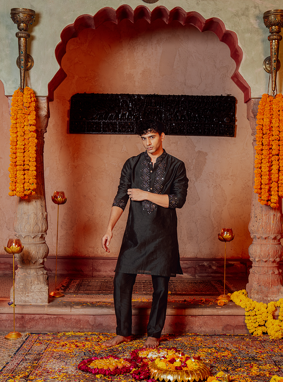 RAVEN BLACK KURTA EXAGGERATED WITH RESHAM, KASAB, DORI & MIRROR WORK PAIRED WITH BLACK CHANDERI PANT Nafsstore