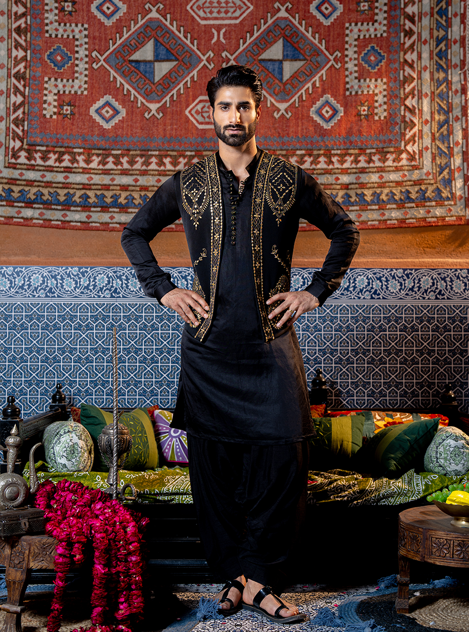 RAVEN BLACK TUSSAR SILK PATHANI SET PAIRED WITH LACHKA KOTI EXAGGERATED WITH KASAB GOLD MIRROR WORK Nafsstore