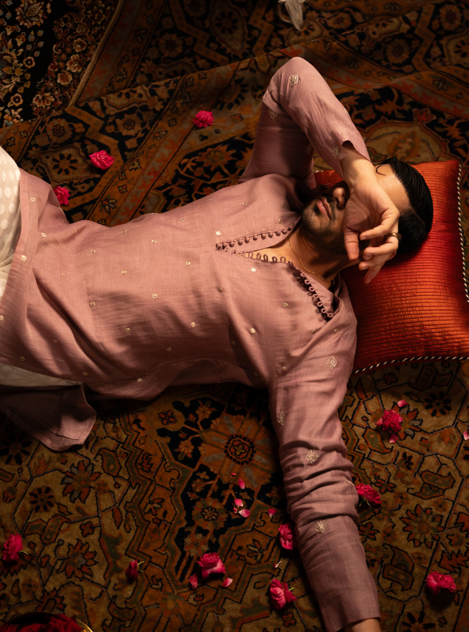 Dusty rose pink Chanderi Kurta with gold dori butti work on Sleeves and Dori and gota work on the body Nafsstore