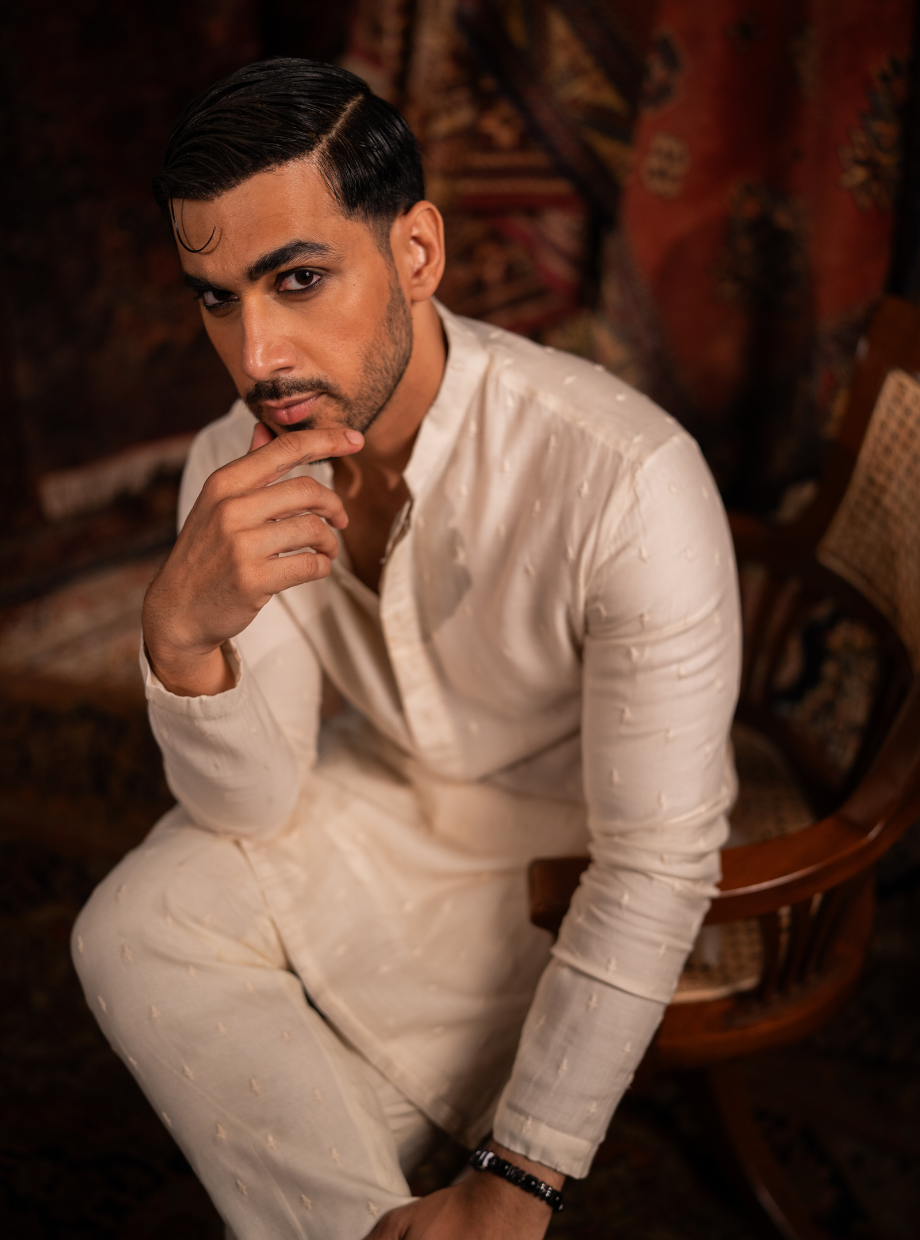 Ivory chaderi kurta with self ivory butti work Nafsstore
