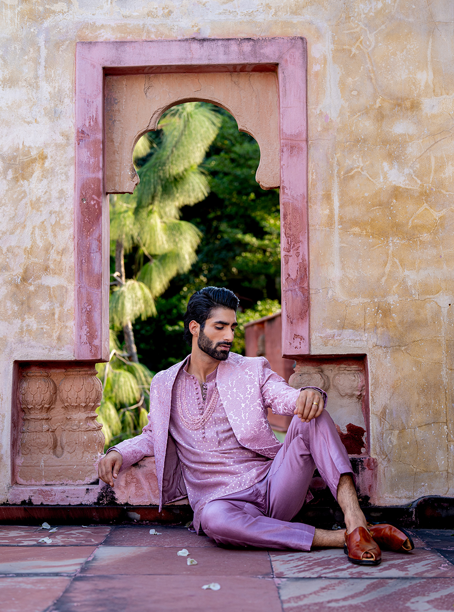 ONION PINK CHANDERI ROSE TEXTURED JACKET PAIRED WITH CHANDERI BROCADE SHORT KURTA + CHANDERI PANT Nafsstore