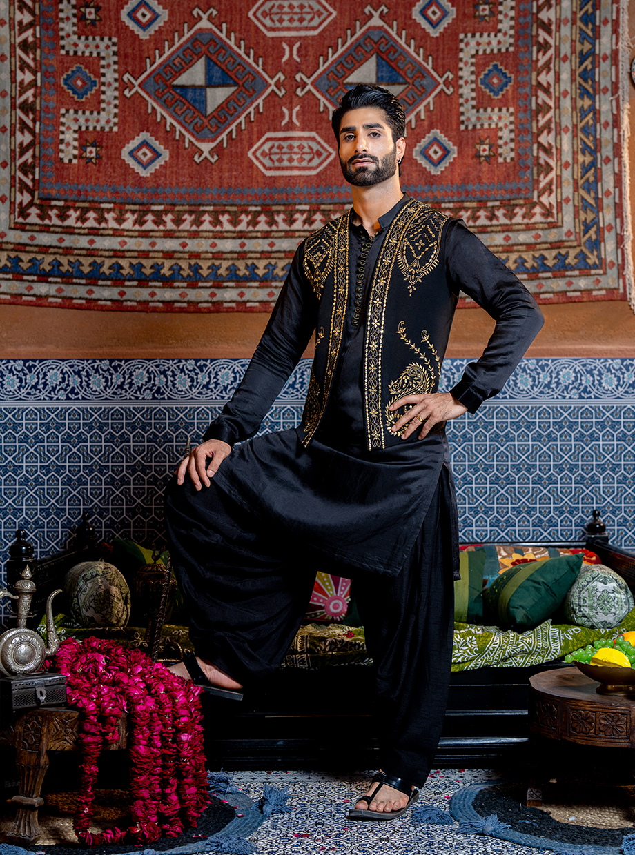 RAVEN BLACK TUSSAR SILK PATHANI SET PAIRED WITH LACHKA KOTI EXAGGERATED WITH KASAB GOLD MIRROR WORK Nafsstore