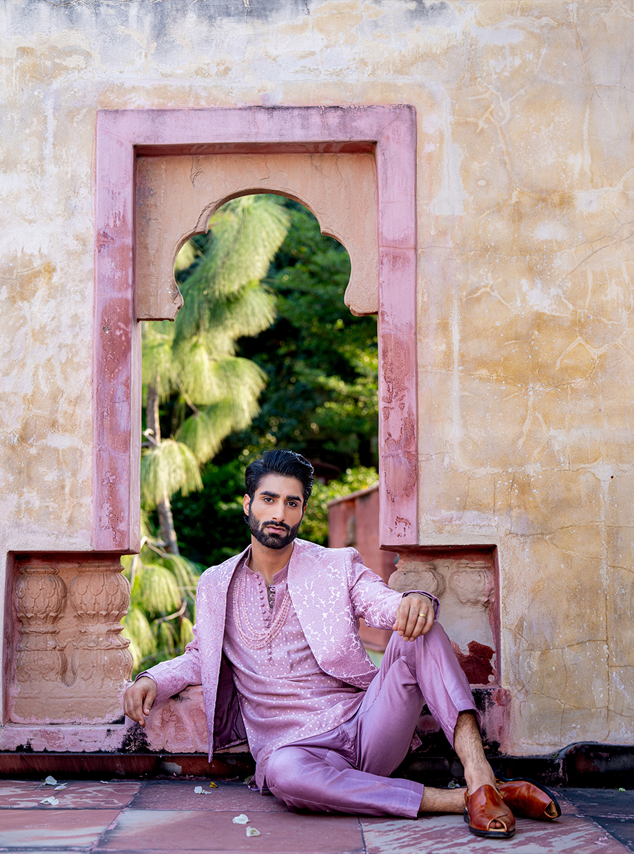 ONION PINK CHANDERI ROSE TEXTURED JACKET PAIRED WITH CHANDERI BROCADE SHORT KURTA + CHANDERI PANT Nafsstore