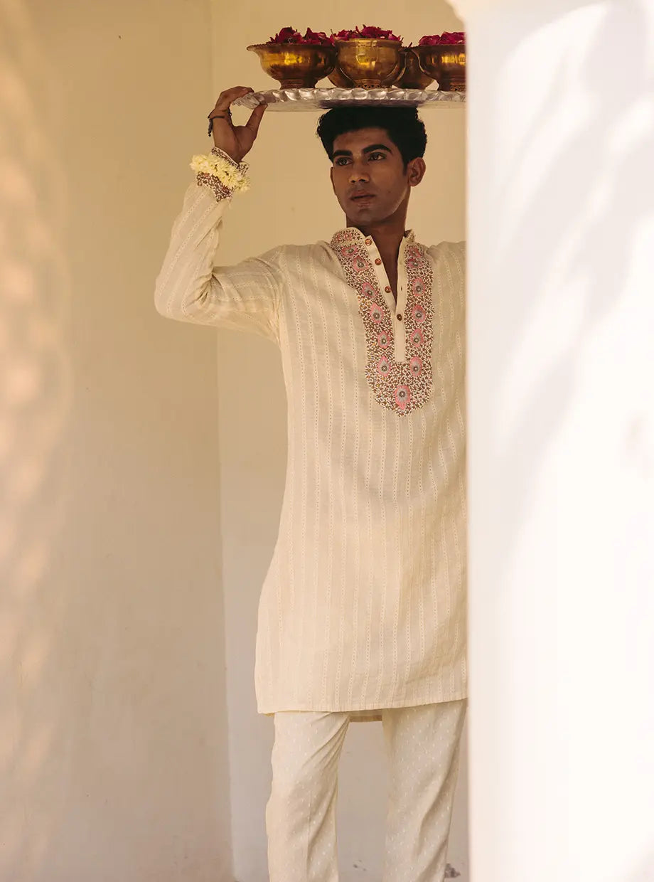 COTTON WITH GOLD LUREX KURTA EXAGGERATED WITH ROSE HAND EMBROIDERED ZARDOZI STYLED WITH A DOTTED COTTON PANT My Store